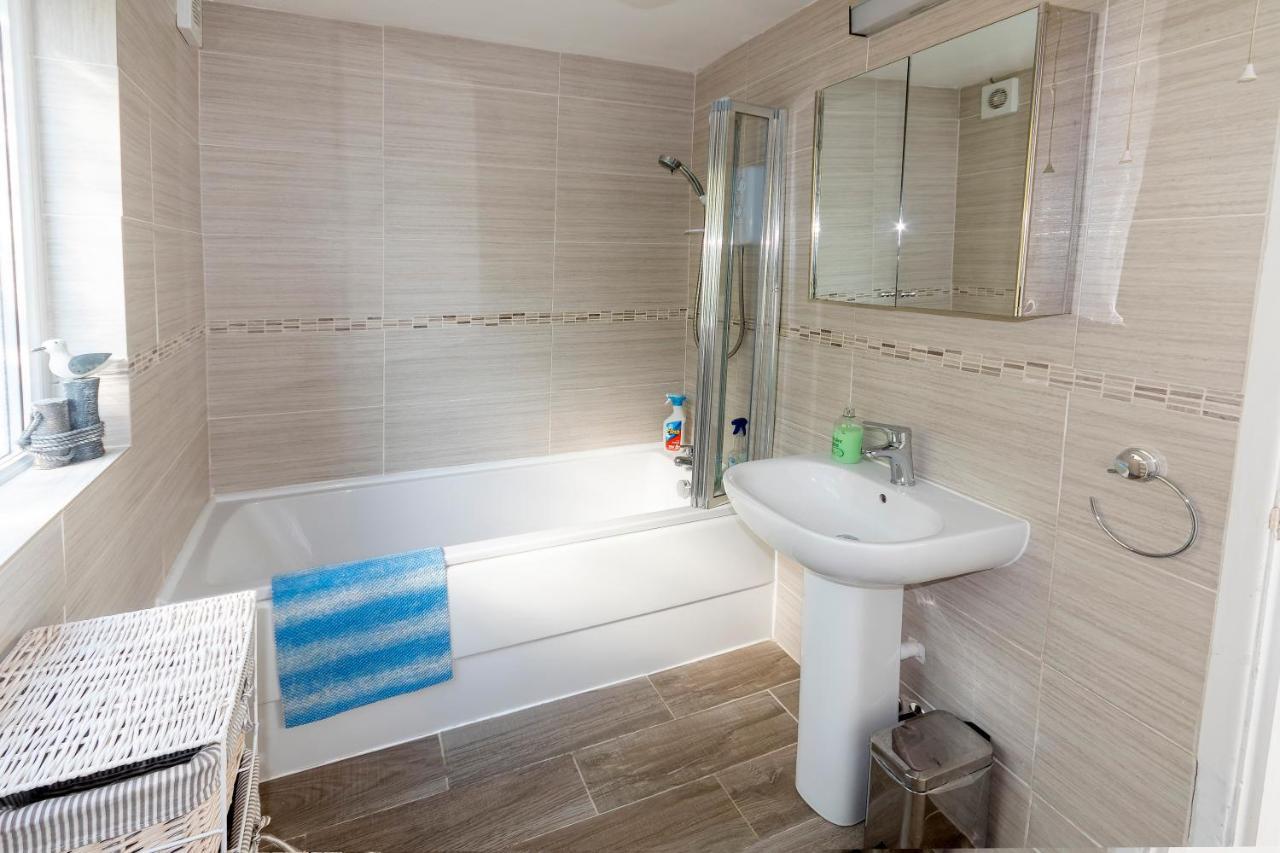 Thorn Cottage Fishguard Bagian luar foto